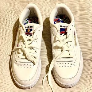 women’s tennis shoes